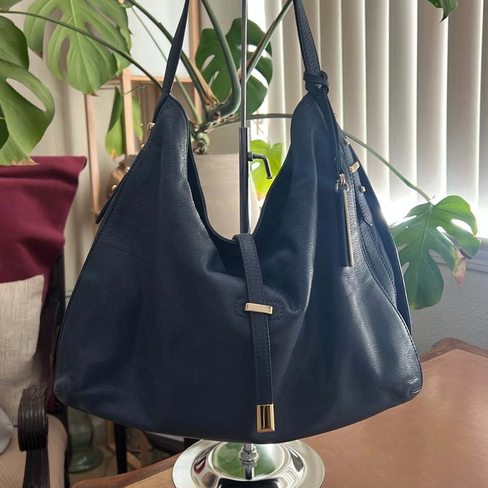 Vince Camuto EUC pea coat blue shoulder bag